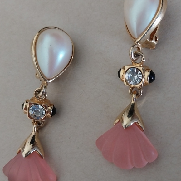 Richelueu Gold and Pink Drop Clips - Picture 7 of 10